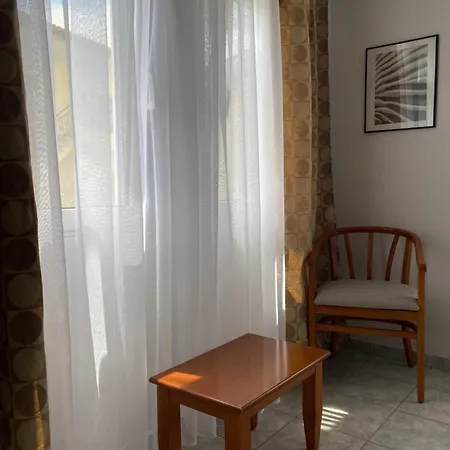 Pighi Hotell